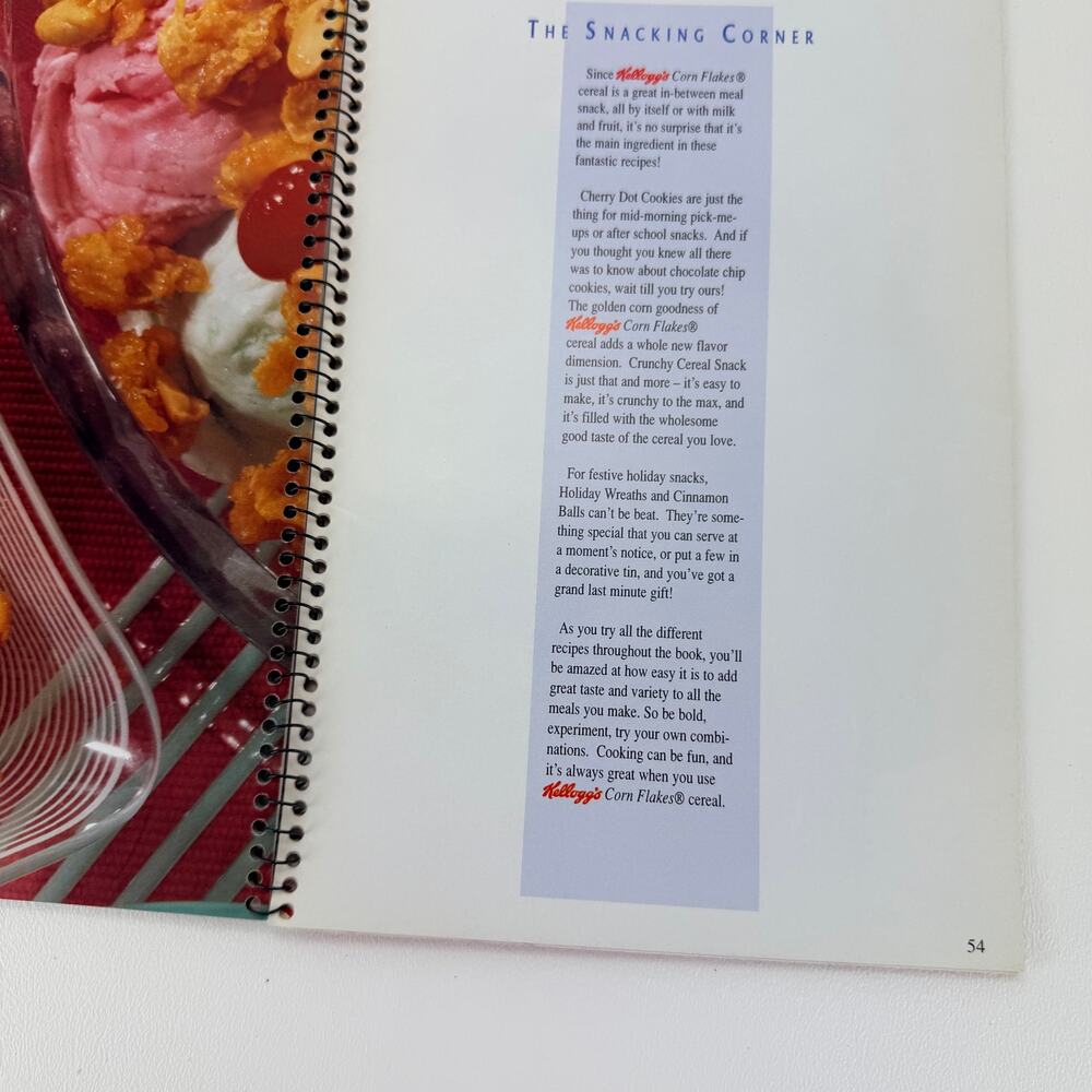 Kellogg's Corn Flakes Cereal Recipe Collection 1995 Color Photos Nice Condition‎ - Picture 9 of 12